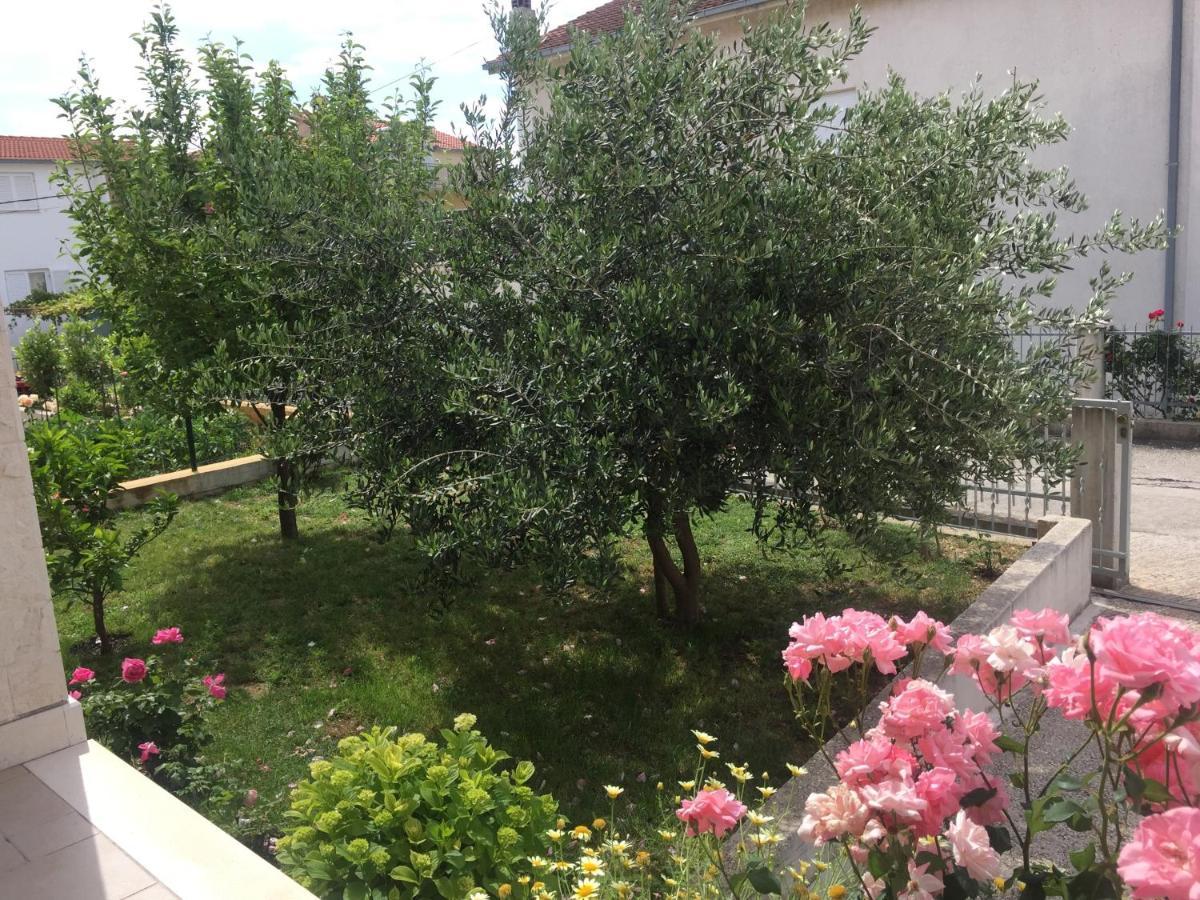 Apartments With A Parking Space Kastel Kambelovac, Kastela - 15480 エクステリア 写真